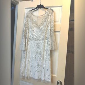Adrianna Papell short 3/4 sleeve white dress size 16